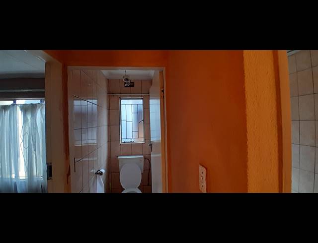 3 BEDROOM FREEHOLD FOR SALE IN VOSLOORUS